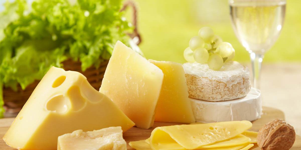 A Guide to Viognier Cheese Pairing: Mastering the Art of Enjoyment